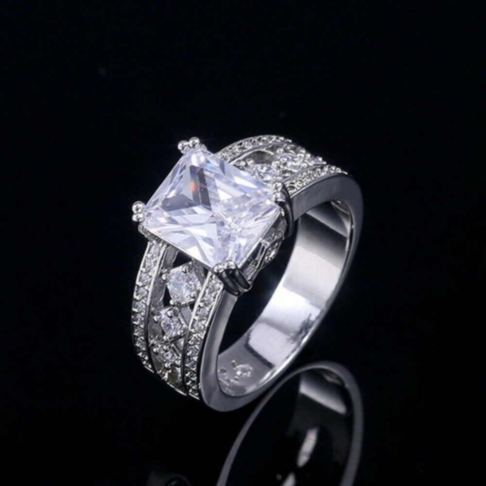 925 Silver Jewelry White Sapphire Ring New - Picture 1 of 4
